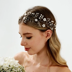 Bandeau de Mariée Fait à la Main avec Künstliche Perles et Fleurs en Cristal Vigne de Cheveux Florale en Fil d'Or pour Mariage Fête Accessoires de Cheveux pour Femmes