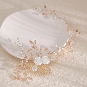 Vintage Handmade Bridal Hair Comb Gold Wire White Resin Flower Imitation Artificial Pearl Crystal Wedding Headpiece Jewelry Accessory