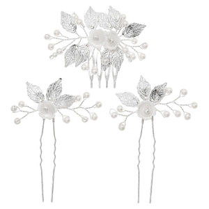 Silver bridal hair comb set with white flowers and pearls for wedding hairstyles