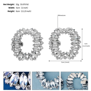 Detailed size specifications and close-up view of oval rhinestone shoe clips with dimensions