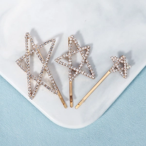 Pinza para el Cabello de Estrella en Tono Dorado de Aleación de Lujo para Mujer Pasadores de Estrella Hueca con Strass