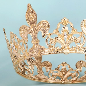 Luxurious gold alloy bridal crown with sparkling rhinestones and fleur-de-lis design