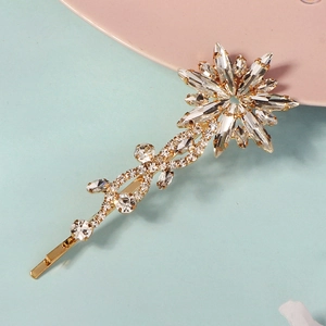 Sparkling crystal rhinestone hairpin with star pattern on a golden metal base