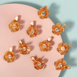 Gold Alloy Flower Hair Clips With Rhinestone Sweet Metallic Floral Duckbill Clips For Women Girls Daily Hair Accessory