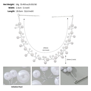 Détail d'un bijou de tête de mariée fait main avec perles et cristaux, longueur 29,5 cm