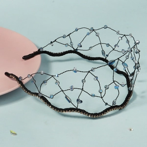 Serre-tête en résille tressée main avec perles de cristal et accents de zircon blanc