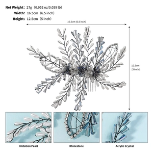 Détails macro du peigne de mariée fait main avec perles, cristaux et strass