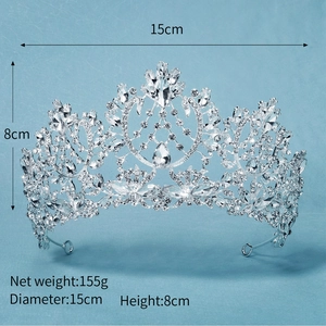 Detailed view of silver bridal crown with rhinestone dimensions 15cm diameter and 8cm height