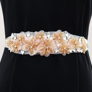 Élégante Ceinture de Mariée Fleur en Strass Faite à la Main Ruban de Satin Perlé Accessoire de Robe de Mariée pour Femmes Fête