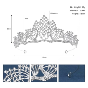 Detailed dimensions of silver rhinestone bridal crown with weight and size parameters