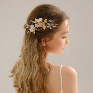 Élégant Peigne à Cheveux Mariée Style Forêt Alliage Doré Avec Künstliche Perles Blanches Fleurs en Coquille Rose Strass Accessoires