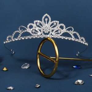 Elegant silver alloy bridal tiara with sparkling rhinestones for wedding and parties