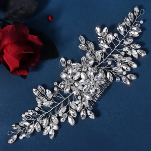 Vintage bridal hair comb with marquise crystals and pearls on elegant floral silver vine