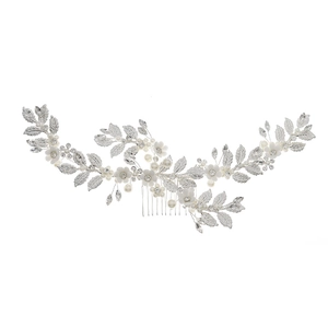 Silver bridal hair comb with rhinestone pearls and white clay flowers for wedding