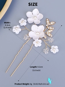 Detailed view of handmade bridal hair comb with dimensions 6.3cm width and 9.2cm length