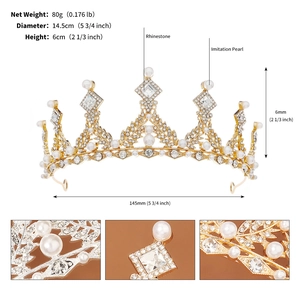 Vue détaillée d'une couronne baroque dorée avec dimensions 14,5 cm de diamètre et 6 cm
