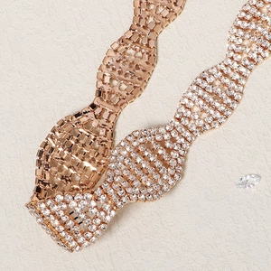 Elegante fascia da sposa in oro rosa e cintura per abiti con cristalli scintillanti