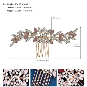 Vue détaillée du peigne à cheveux en forme de feuille avec strass violets pour coiffure mariée