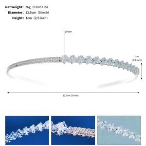 Detail view of silver bridal headband with zircon dimensions 12.5cm diameter and 26g weight