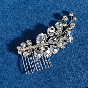 Elegant bridal hair comb with silver alloy wire and sparkling crystal rhinestones