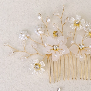 Elegant bridal hair comb with handmade white flowers, pearls and crystals in gold finish
