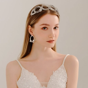 Luxueux Ensemble d'Accessoires de Cheveux de Mariée Diadème en Strass Exagéré Serre-tête Design Cercles Boucles d'Oreilles Bijoux Femme