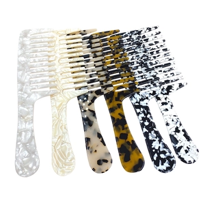 Fashionable long handle acetate wide tooth hair combs in marble and leopard tortoise patterns