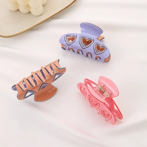 Lot de 3 pinces à cheveux ajourées en forme de cœur, couleurs lilas, caramel et rose pastel