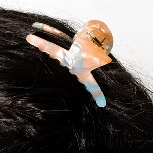 7cm marble pattern hair claw clip in orange and blue finish for thick hair