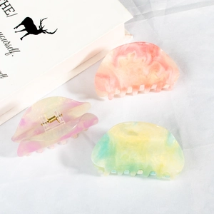 Pinces à cheveux en résine marbrée aux couleurs macaron pour coiffures élégantes