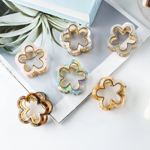 Sweet Hollow Flower Shape Hair Claw Clip PVC Alloy Floral Pattern Hairpin Fresh Style Headwear For Women Daily Decoration
