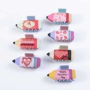 Pinces à cheveux en forme de crayon avec motifs de cœur de Saint-Valentin en acétate