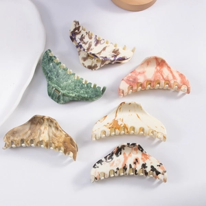 Large Marble Pattern Hair Claw Clip For Women PVC Handmade Triangular Geometric Nonslip Hair Clamp Fashion Styling Accessories