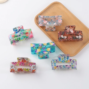 Haarklemmen set met bloemenprint in vijf vintage dessins en metalen veer sluiting