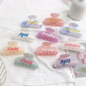 Pince à Cheveux en PVC Texture Marbre Grande Pince Été Imprimé Lettres Anglaises Shark Clip Frais Doux Accessoires Cheveux Femme
