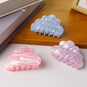 Pinces à cheveux nuage à carreaux bleu, rose et violet avec finition nacrée