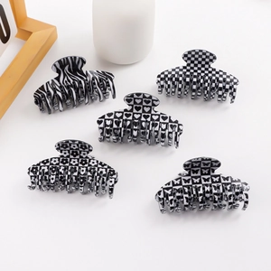 Black White Checkered PVC Hair Claw Clip Heart Butterfly Flower Zebra Pattern Large Non-Slip Hair Accessories For Women