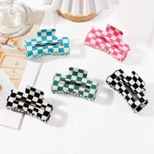 Korean Style Checkerboard Checker Pattern Hair Claw Clip Acrylic Square Shark Clip Non Slip Hair Accessories For Women Daily Styling
