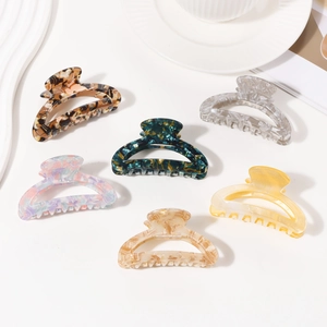 Elegant Marble Pattern Hair Claw Clip Large Hollow PVC Shark Clip For Women Fashion Hair Accessories Summer Daily Style
