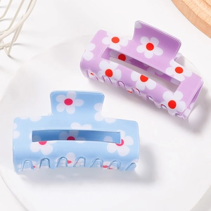 Pinces à cheveux douces en résine lilas et bleu avec motifs de marguerites florales