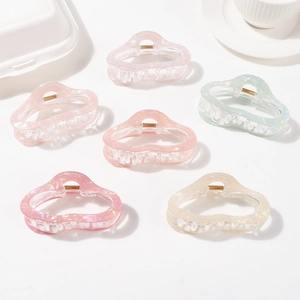 Set mit 6 bunten Haarspangen in Bonbonfarben und Macaron-Tönen für Frauen