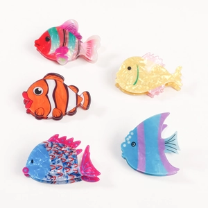 Set de 5 pinzas para el pelo con forma de peces tropicales en acetato brillante