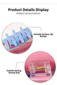 Détail de la pince à cheveux animaux marins rose et bleu avec ressort métallique