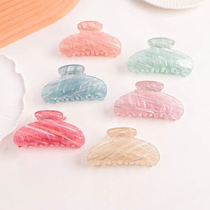 Set of 6 colorful gradient resin hair claws in macaron tones with glitter finish