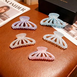 Eleganter Hohler Marmor Haarklammer Für Damen PVC Harz Perlglanz Haifisch Clip Fairy Style Mode Haarschmuck Für Das Tägliche Styling