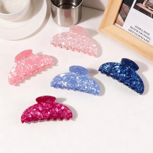 Set of large marble texture hair claws in five colors for elegant hair styling