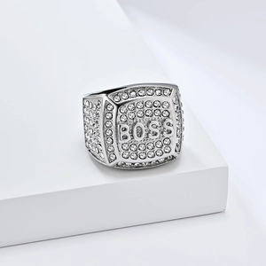 Hip Hop BOSS Ring in Silber mit Mikropave-Zirkonia und massivem Metalldesign für Herren