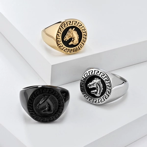 Vintage Horse Head Signet Ring Men Stainless Steel Hip Hop Jewelry Greek Key Pattern Band Ring Gold Silver Black Retro Animal Biker Ring