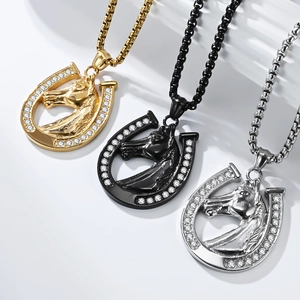Hip hop horse head and horseshoe pendant necklace in gold silver and black with crystals