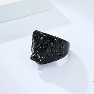 Herren Vintage Löwenkopf Ring aus schwarzem Edelstahl im detaillierten Hip-Hop-Punk-Stil